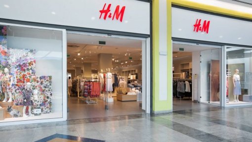 Covid-19: H&amp;M reforça liquidez com empréstimo de 980 milhões de euros