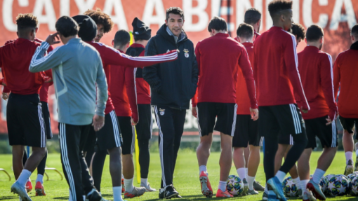 Covid-19: “Estado emocional alterado” leva Benfica a decretar férias para o plantel