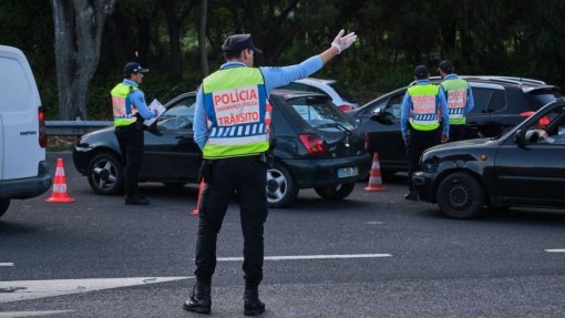 Covid-19: MAI lembra que é necessária declaração para sair do concelho de residência