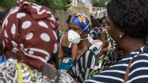 Covid-19: Moçambique obriga ao uso de máscaras nos transportes e aglomerações