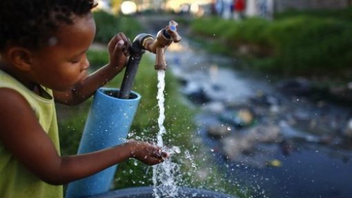 Covid-19: Moçambique anuncia isenção no pagamento de água para comunidades das zonas rurais