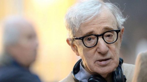 Covid-19: Crise impede Gradiva de publicar autobiografia de Woody Allen