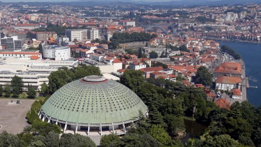 Covid-19: Hospital de Campanha permite transferir 20% dos internados nos hospitais do Porto