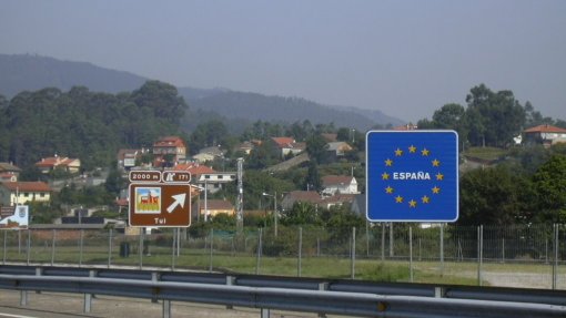 Covid-19: Fronteira com Espanha continua encerrada até 15 de maio - Governo