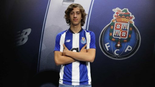 Covid-19: Fábio Silva representa FC Porto em torneio virtual solidário