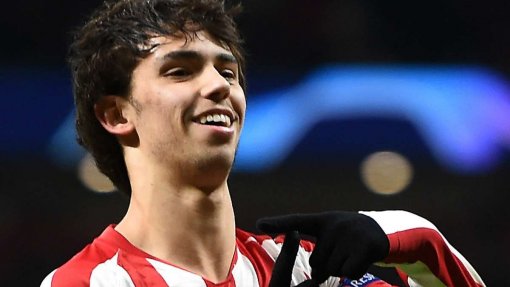 Covid-19: João Félix dá vestuário e proteção individual ao hospital de Viseu