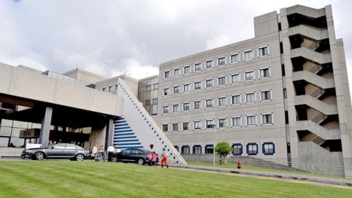 Covid-19: Hospital de Matosinhos recebeu idosas infetadas de lar que foi encerrado