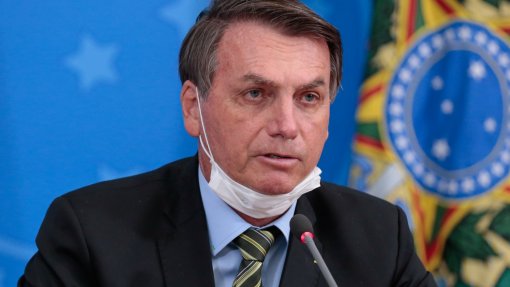 Covid-19: Bolsonaro ataca presidente da Câmara dos Deputados