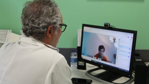 Covid-19: Hospital de Ovar é o primeiro do SNS a iniciar teleconsultas