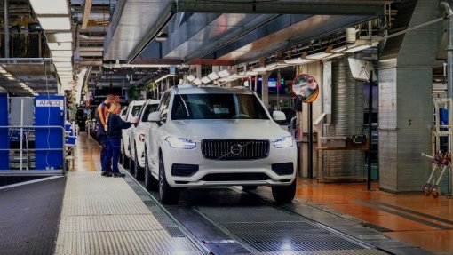 Covid-19: Volvo Cars reabre fábricas na Suécia e na Bélgica na segunda-feira