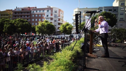 Covid-19: PAN espera que “não se promovam festejos inadequados” no 1.º de Maio