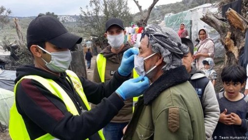 Covid-19: Alemanha recebe 47 menores provenientes dos campos de refugiados gregos