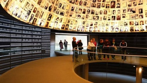 Covid-19: Sobreviventes do Holocausto em Israel assinalam data com medo da pandemia