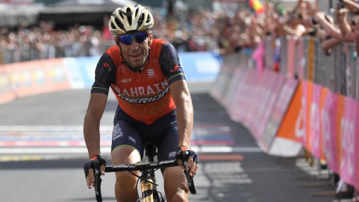 Covid-19: Bicicleta de Vincenzo Nibali leiloada por mais de 10 mil euros