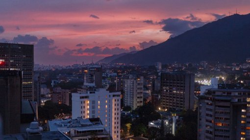 Covid-19: Venezuela: Incêndio danificou restaurante de madeirenses em Caracas