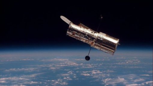 Telescópio espacial Hubble foi lançado há 30 anos, mas covid-19 adia festejos