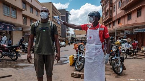 Covid-19: Queremos testar 10 milhões de pessoas em quatro meses - Diretor do CDC África