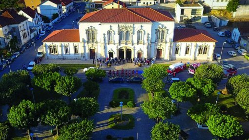 Covid-19: Soure cria serviço escolar para apoiar alunos sem meios informáticos