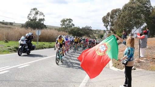 Covid-19: UCI anuncia novo calendário do ciclismo feminino até 15 de maio