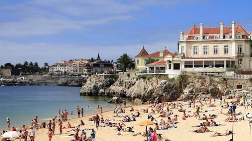 Covid-19: Cascais sem meios suficientes para controlar acesso às praias