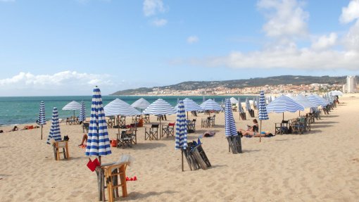 Covid-19: Figueira da Foz aposta na dimensão dos areais para promover praias