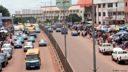 Covid-19: Guiné-Bissau recebe material de diagnóstico e proteção da Fundação Calouste Gulbenkian