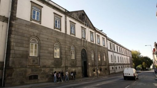 Covid-19: Retoma das atividades presenciais na Universidade do Porto será faseada