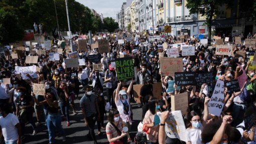 BE defende que manifestações antirracismo foram “ordeiras” perante críticas de PSD, CDS e Chega