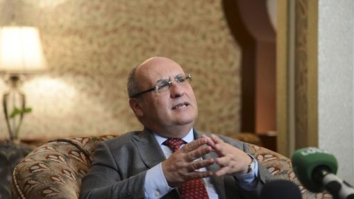 Migrações: Incluir imigrantes nos planos de vacinação não é “um privilégio” - António Vitorino