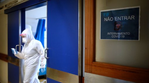 Covid-19: Portugal com sete mortes, 2.436 novos casos e mais internamentos