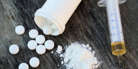 Novos opiáceos sintéticos e procura de outras drogas agrava problema mundial