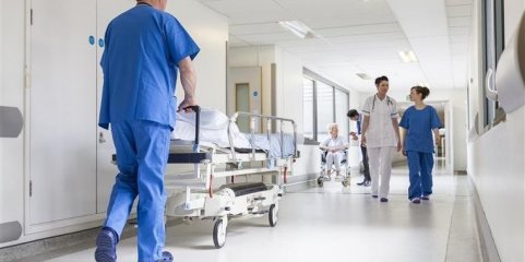 Sindicatos de enfermeiros avisam que não aceitam aumentos inferiores e 400 euros