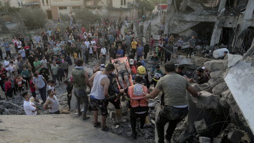 Médio Oriente: Novo ataque israelita em Gaza faz pelo menos 70 mortos – ministério da Saúde