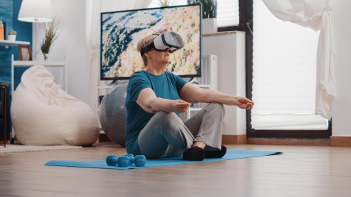Investigadores usam realidade virtual para promover exercício e socialização de idosos