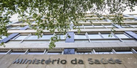 BE questiona Governo sobre suposta reunião entre Ministério da Saúde português e israelita