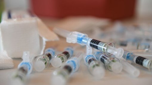 Mpox: Países sem surtos e com reservas de vacinas devem doá-las a países africanos - MSF