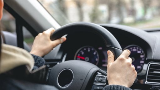 Novo simulador no Algarve ajuda doentes com incapacidade motora a voltar a conduzir