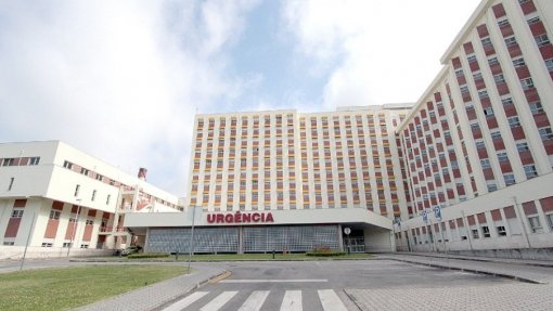 Hospitais da Universidade de Coimbra com estacionamento pago a partir de outubro