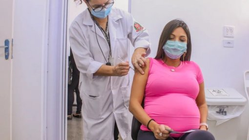 OMS recomenda vacinação de grávidas para proteger bebés contra vírus sincicial respiratório