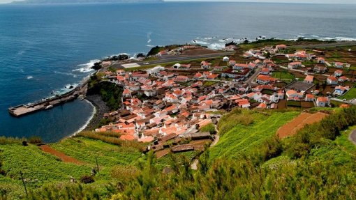 Alunos de Santa Cruz das Flores foram para casa mais cedo devido ao ciclone tropical - Câmara