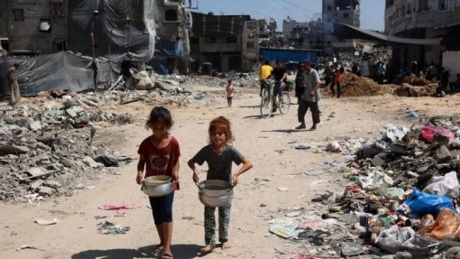 Médio Oriente: Mais de 700 mil crianças de Gaza sem água, escola ou cuidados médicos - UNICEF