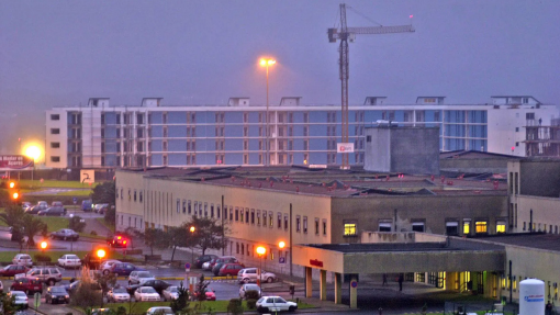 JPP admite usar meios judiciais para pressionar abertura do hospital de Ponta Delgada