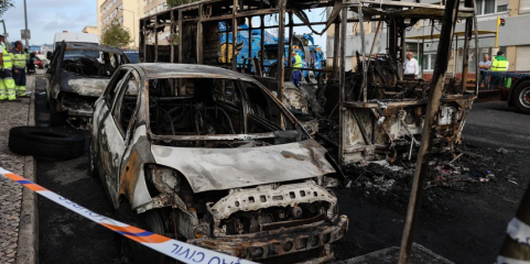 Motorista de autocarro incendiado em Loures em estado grave - Carris Metropolitana