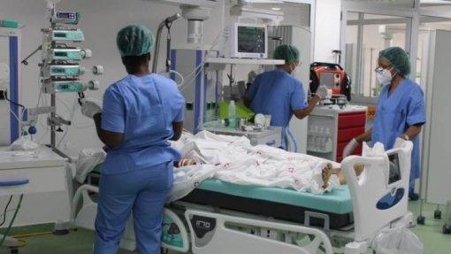 Cabo Verde distingue hoje equipa médica chinesa no país