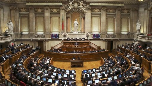 Parlamento agenda para 18 de dezembro segunda tentativa de eleição de juiz para o TC