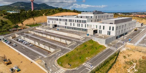 Câmara de Sintra entregou edifício do novo hospital do concelho ao SNS