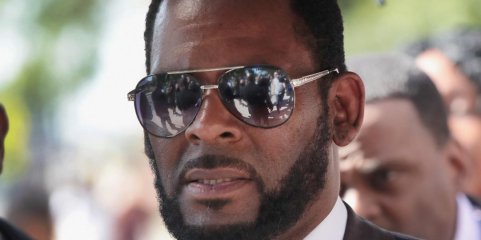 Tribunal de recurso mantém condenações do cantor R. Kelly e pena de prisão de 30 anos