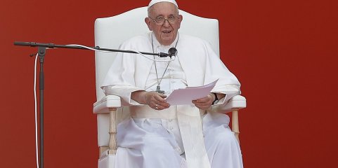 Papa Francisco está melhor e já não tem &quot;prognóstico reservado&quot; - Vaticano