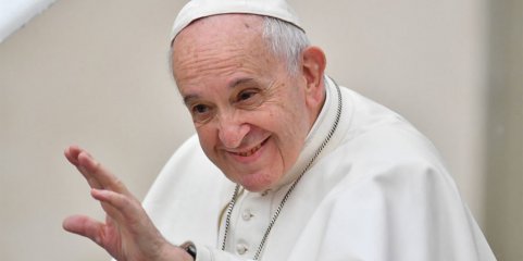 Papa Francisco passou noite tranquila e continua a melhorar